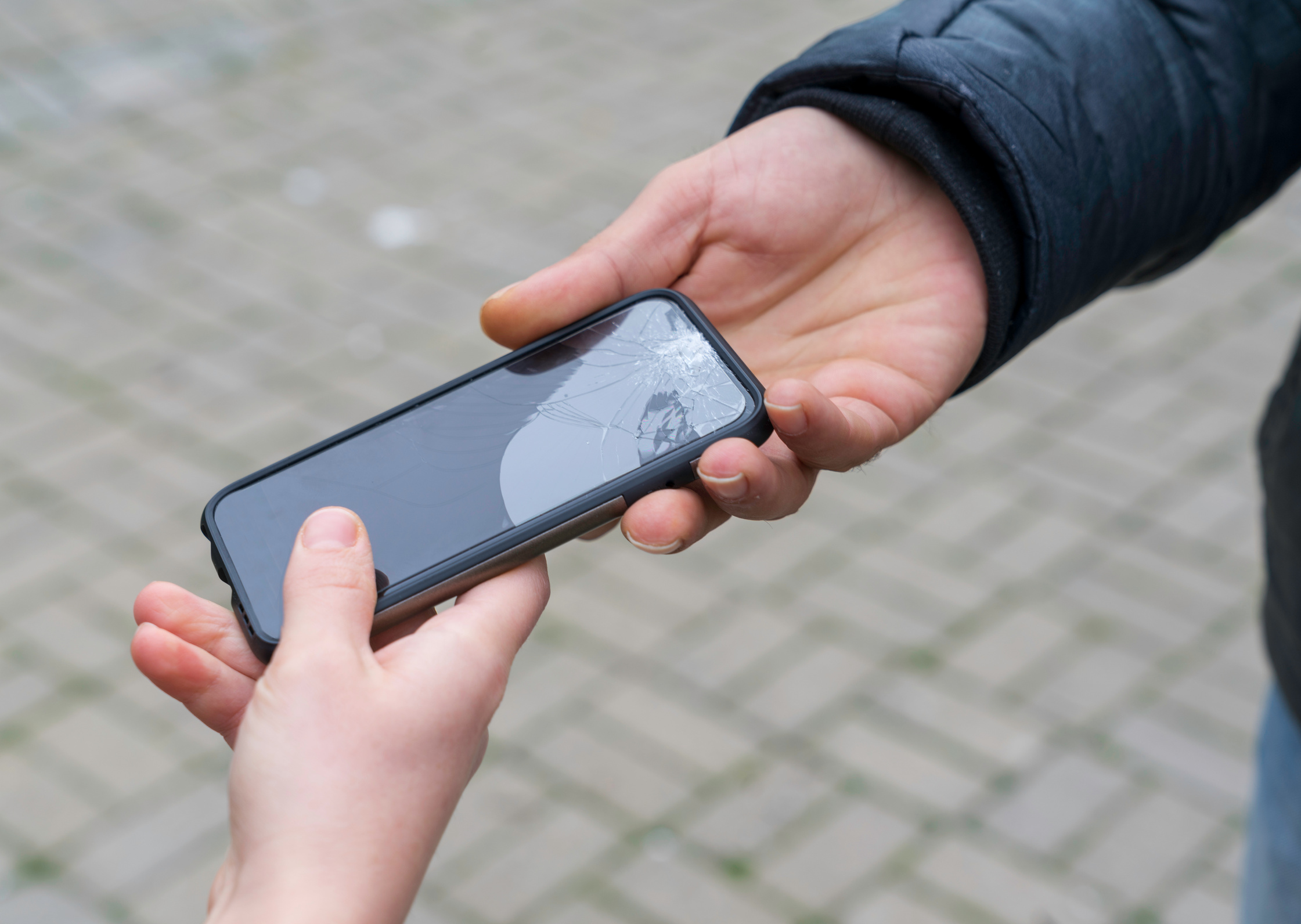 Woman gives broken phone repair
